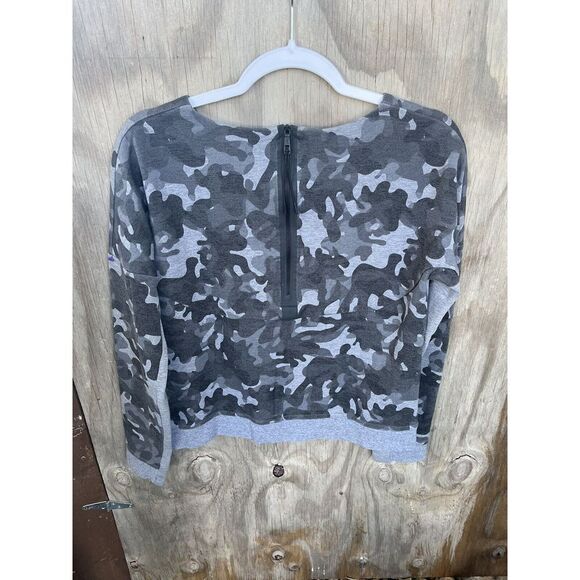 Nike Camo Sweatshirt Women's Small - Picture 2 of 8